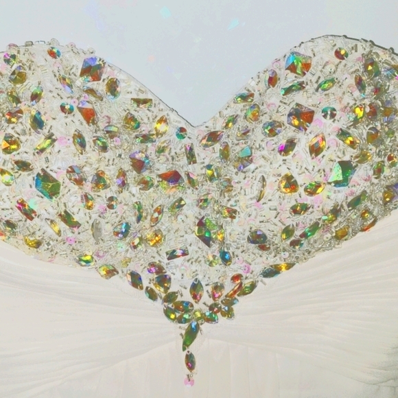 Wedding dress or Prom dress - Picture 2 of 3